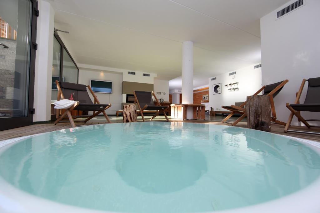 Baita Aurora Aparthotel Predazzo Zewnętrze zdjęcie